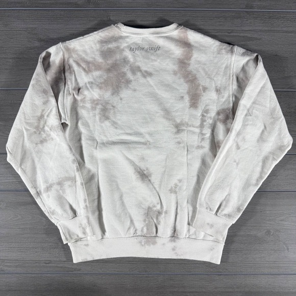 Taylor Swift Folklore Album Tie Dye Crewneck Sweatshirt Women's Small - Picture 2 of 6